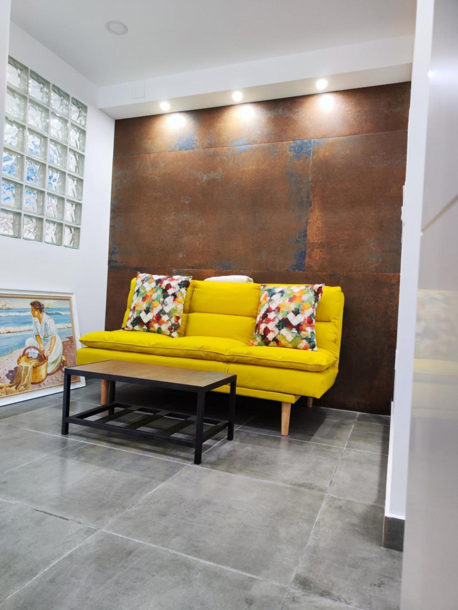 De Lujo Playa Deveses Appartement